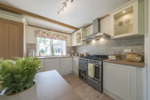 Kitchen with range cooker