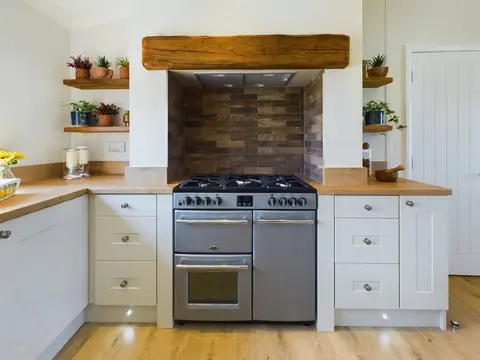 Kitchen with range cooker