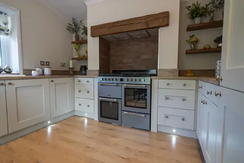 Kitchen with range cooker