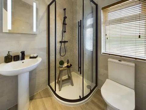 Ensuite shower room