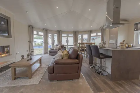 Lounge panoramic views