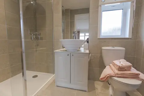 Ensuite shower room