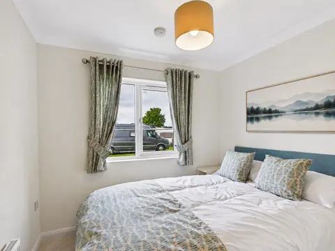 Guest bedroom