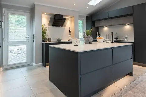 Kitchen (alternative design)