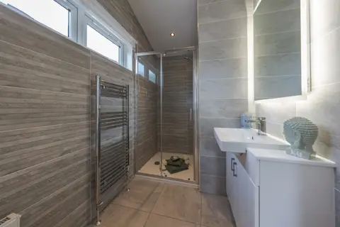 Ensuite shower room