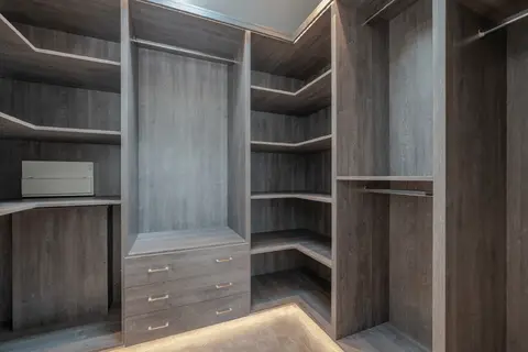 Walk‑in wardrobe