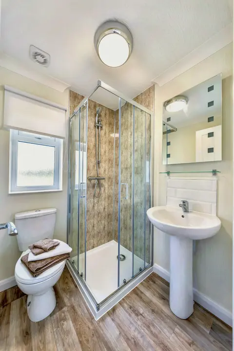 Ensuite shower room