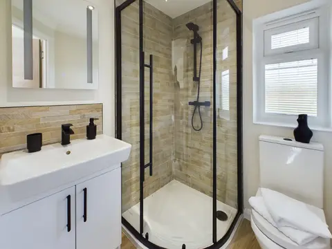 Ensuite shower room