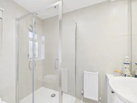 En-suite shower room